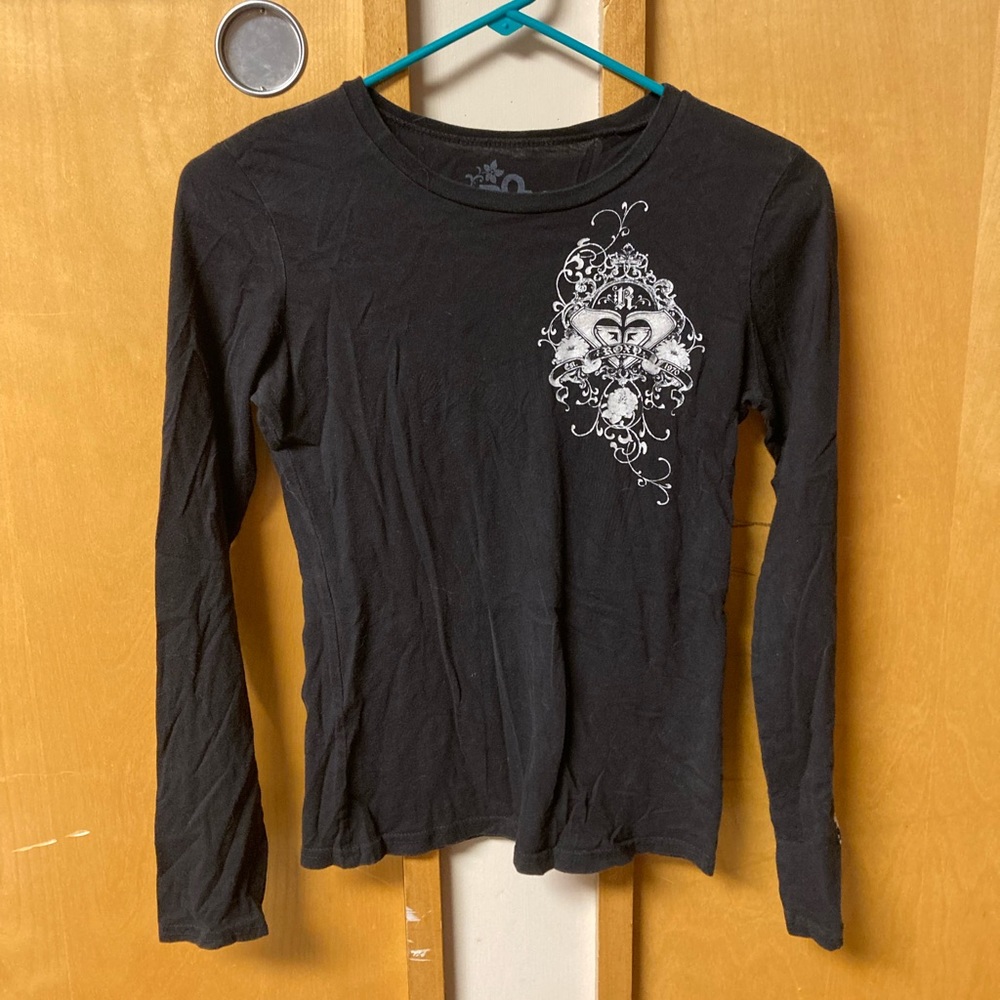 Black long sleeve with designs